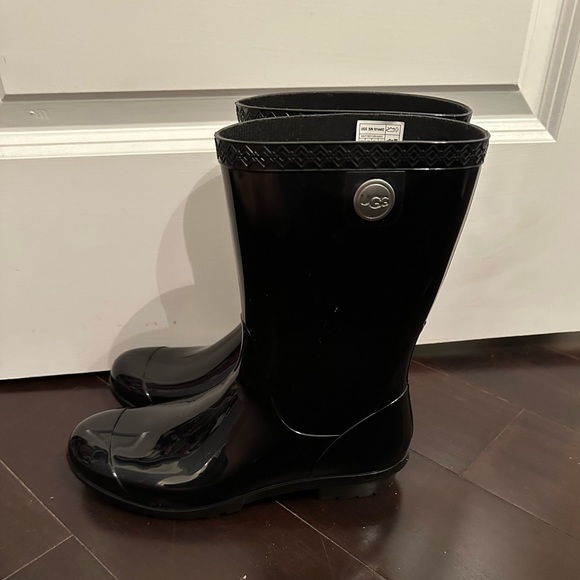 Black UGG rainboots - Picture 2 of 2